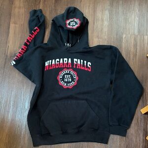 Niagara Falls woman sz M Black Pullover Hoodie cotton sweatshirt